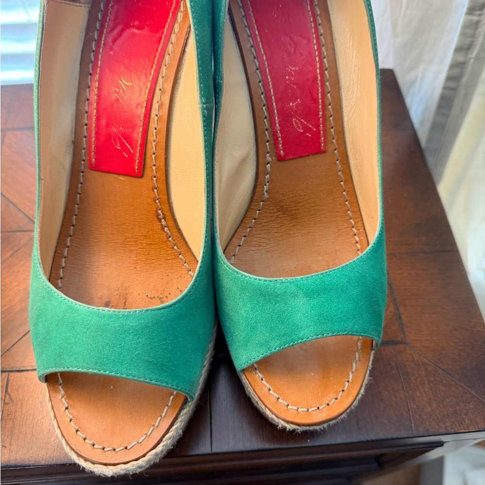 Paloma Barcelo Green Peep-Toe Wedges